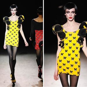 Jeremy Scott Fall 2009 Mickey Mouse 3D Ruffles Skirt Lady Gaga Paparazzi Video